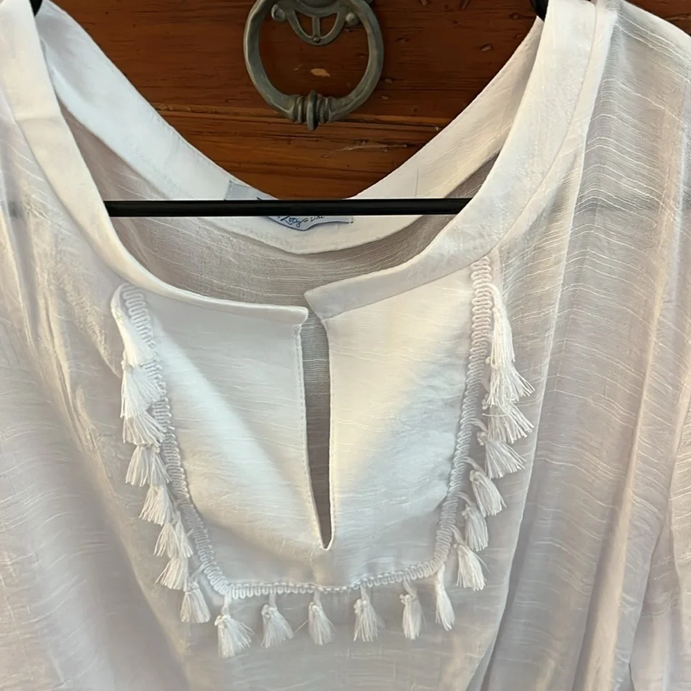 Elsie And Zoey Women’s White Swim Coverup Top Size L/XL NWOT